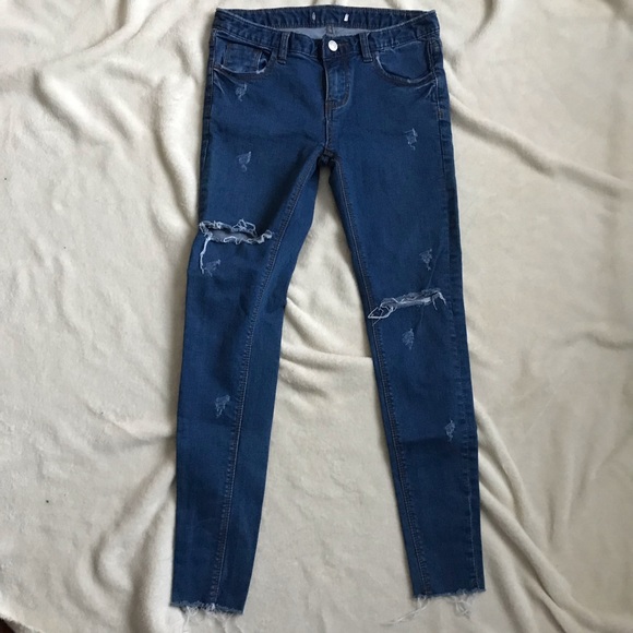 Trendy Distressed, Ripped Blue Ankle Jegging Denim - Picture 2 of 8